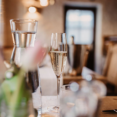 the cozy dining room in the Hotel Schmiede restaurant in wagrain